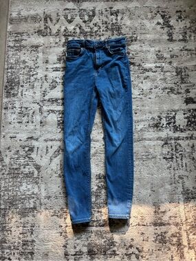 Zara Classic High-Rise Slim Women’s Jeans - Size 4